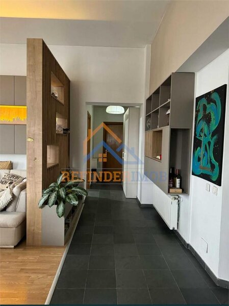 1 Decembrie 1981 Apartament 3 camere de vanzare