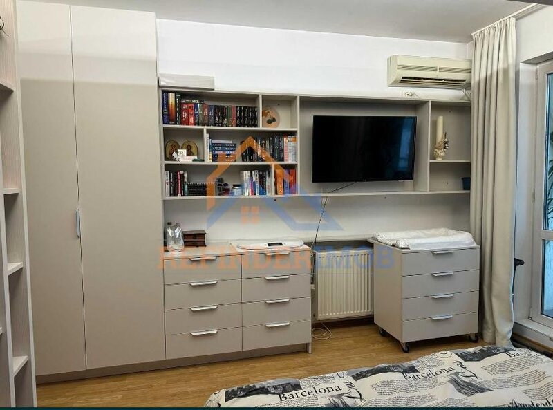 1 Decembrie 1981 Apartament 3 camere de vanzare